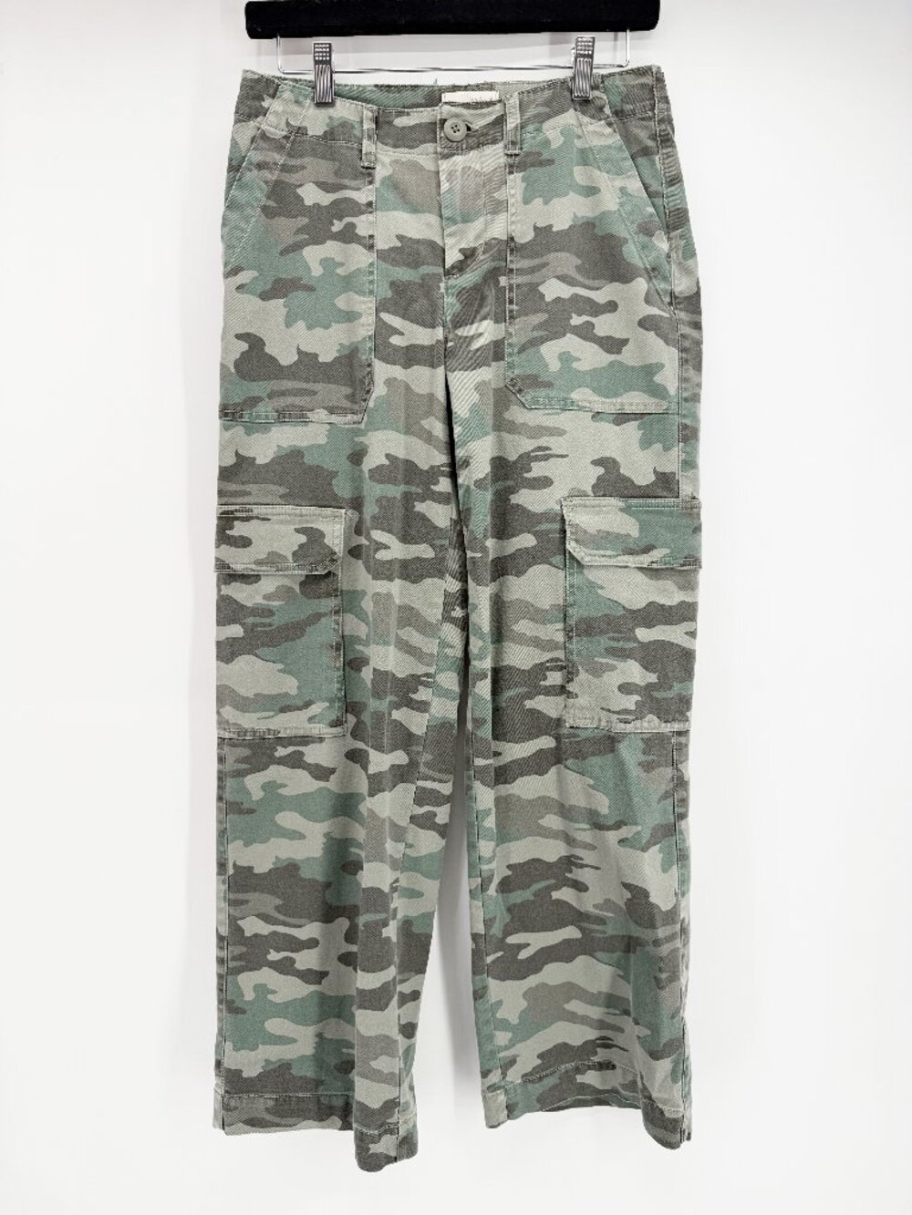 Universal Thread Camo women's mid-rise utility cargo pants Green size 6s - Picture 2 of 10